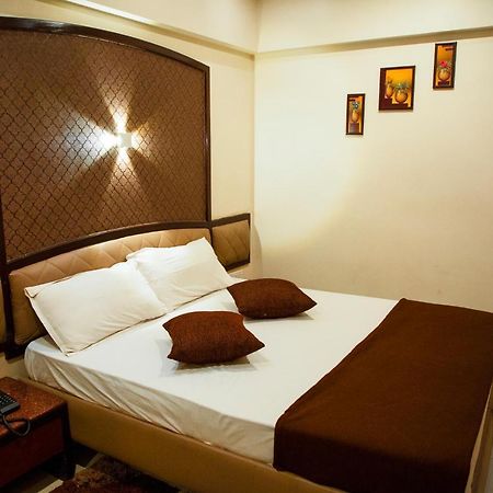 Hotel Ashoka Mire Экстерьер фото